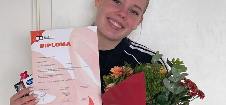 Diploma KSS 2 voor Valerie